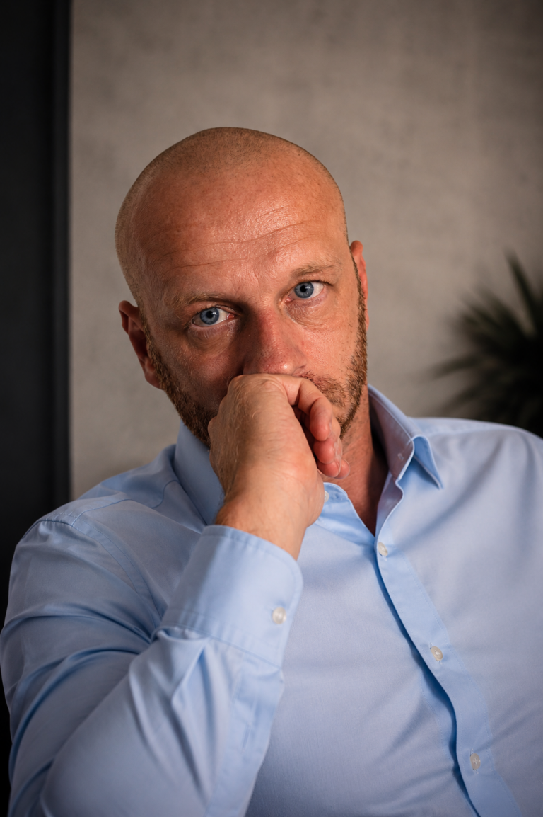 Adam Mikoś