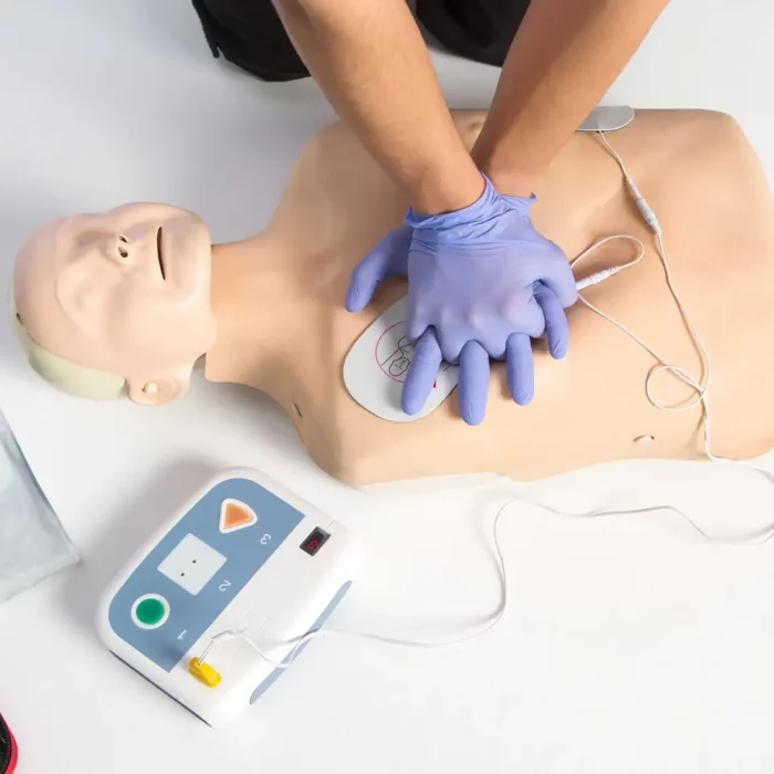 kurs BLS AED szkolenie resuscytacji szkolenia z pierwszej pomocy kursy pierwszej pomocy dla firm safety4all 1600x1000